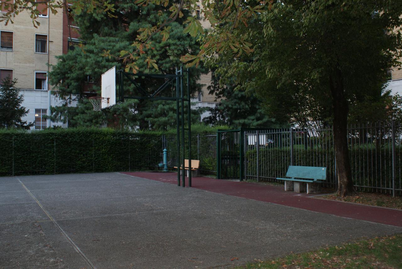 Apartment Chiesarossa Milan Luaran gambar